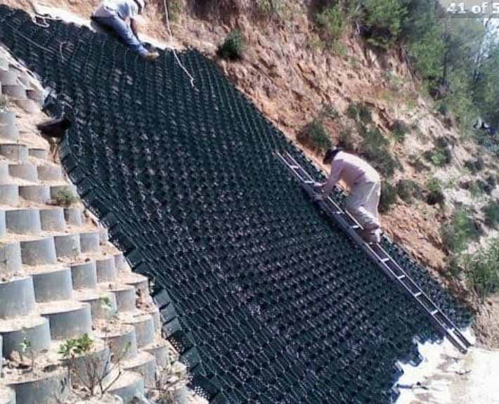 Slope Grid - Hillside Erosion Control — Pro Fabric Supply